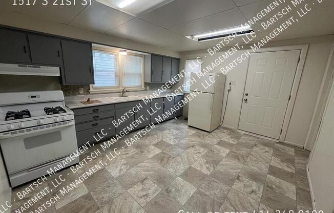1517 S 21 ST