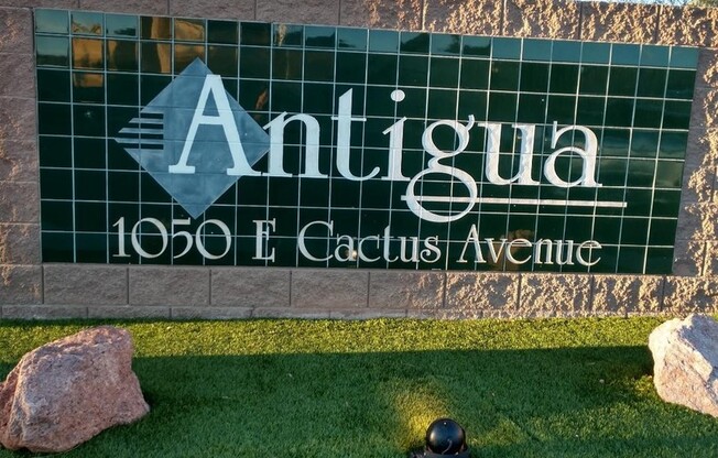 Cactus Ave. 1022