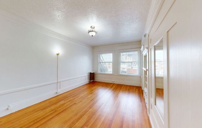 Studio, 1 bath, 373 sqft, $1,600, Unit 323