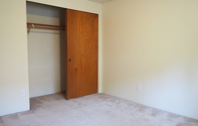 2 beds, 1 bath, $1,545, Unit 1060-3