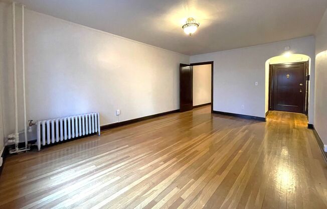 Studio, 1 bath, 330 sqft, $1,525, Unit 107