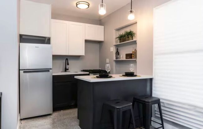 2400 15th Ave S - Wild Woods