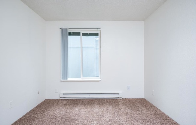 Sedona| Bedroom with Carpet