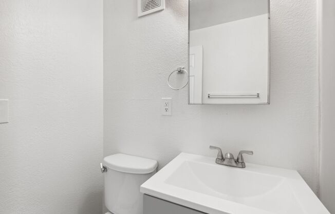 1 bed, 1 bath, 500 sqft, $1,150, Unit 1877B