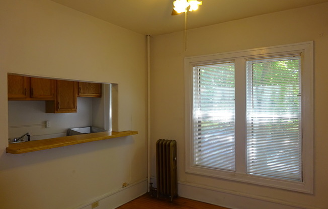 1 bed, 1 bath, 380 sqft, $850, Unit 01