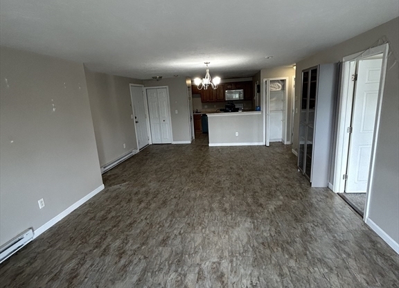 2 beds, 2 baths, 1,050 sqft, $1,800, Unit D61