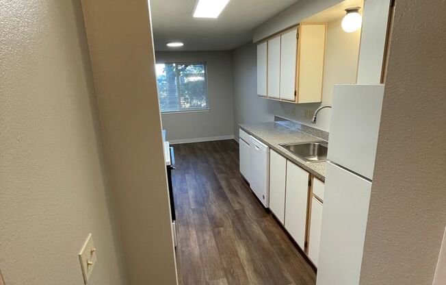 2 beds, 1 bath, 982 sqft, $1,425, Unit 4315