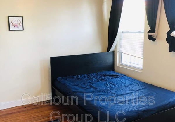 725 Fairmont St NW - Upper Front Room #A