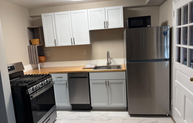 1575 N Colonial Terr #104-Y