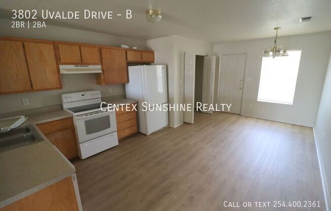 3802 UVALDE DR