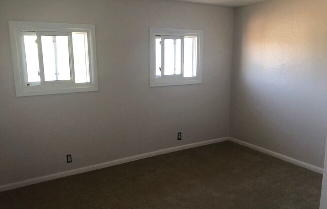 2 beds, 1 bath, $1,600