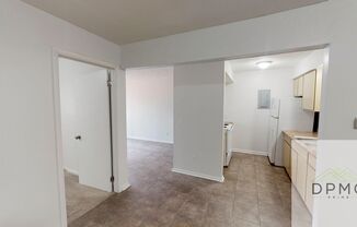 319 E Hillsdale