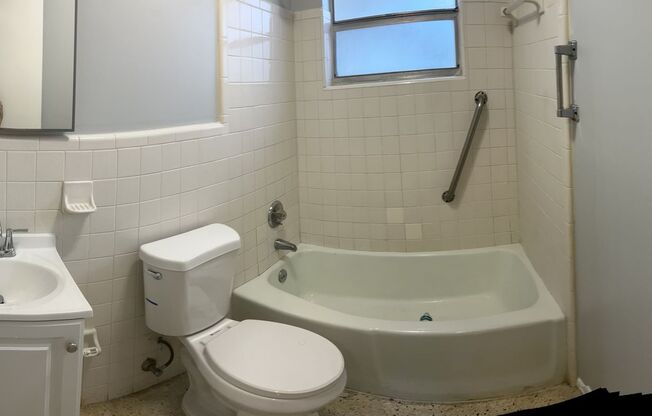 2 beds, 1 bath, $1,550