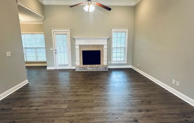 Welcome to 406 Brookewater Ln in beautiful Perry, GA!