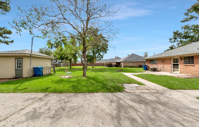 Welcome home to this beautifully maintained 2-bedroom, 1-bath apartment in a quiet and friendly neighborhood!