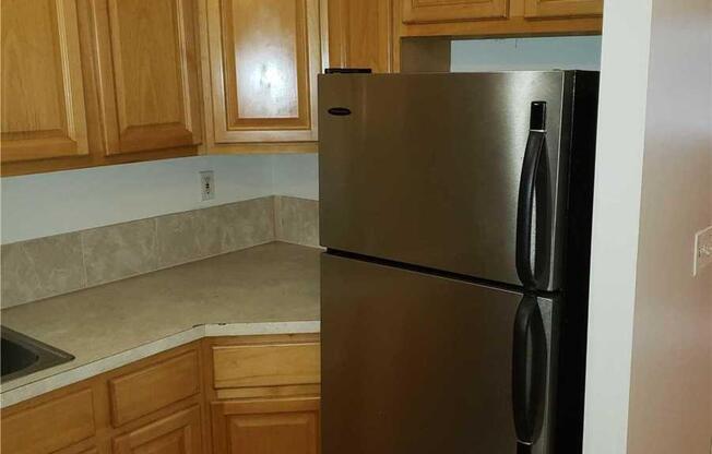 3 beds, 2 baths, 3,030 sqft, $3,500