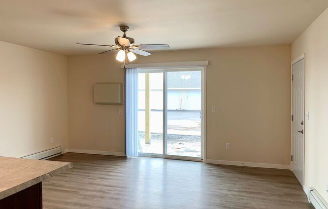 2 beds, 1 bath, 1,032 sqft, $1,325