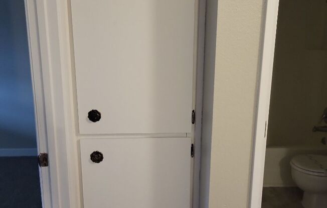 1 bed, 1 bath, 576 sqft, $1,050, Unit 7