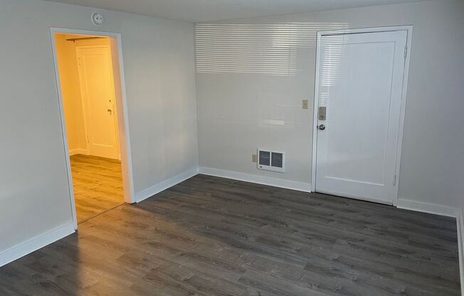 1 bed, 1 bath, 650 sqft, $1,895, Unit Unit 1