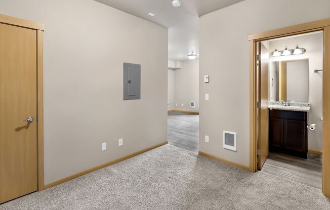 Studio, 1 bath, 473 sqft, $1,450, Unit 545-409