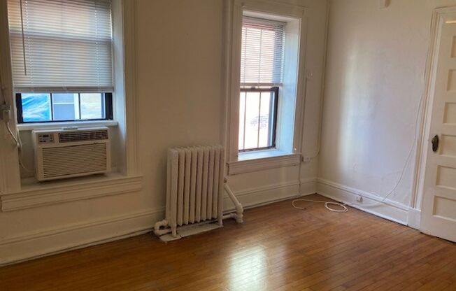 2 beds, 1 bath, 762 sqft, $1,599, Unit 1301-36