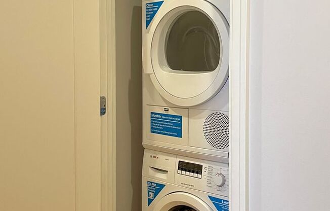 Studio, 1 bath, $2,250, Unit 904