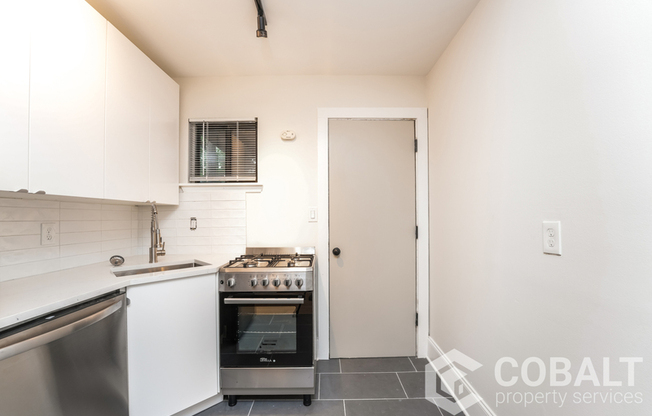755 Saint Charles Avenue Northeast - 05