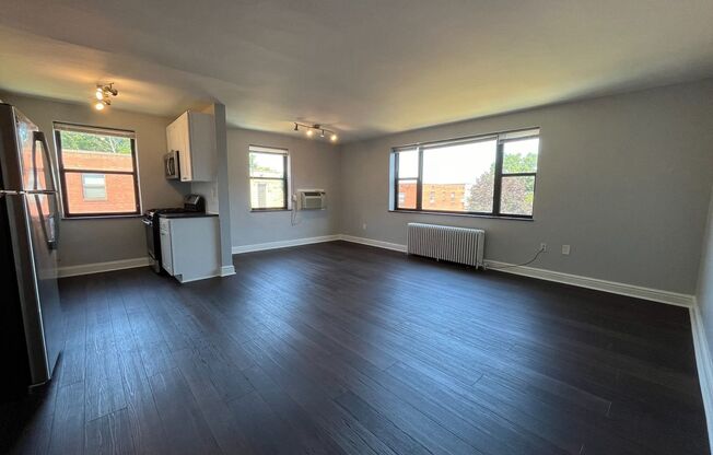 3 beds, 1 bath, 1,000 sqft, $2,190, Unit 6236 Fifth Ave. #306C