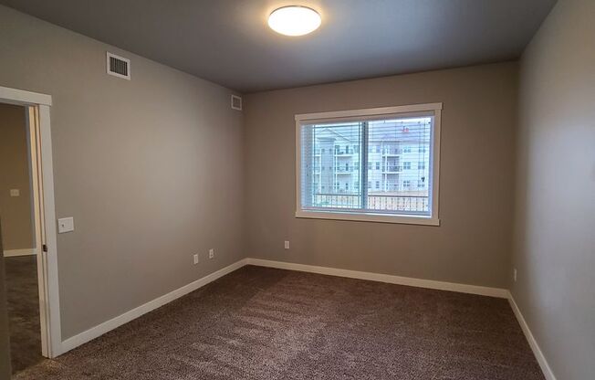 2 beds, 2 baths, $1,550, Unit 216