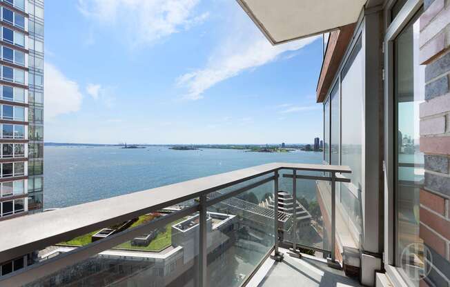 3 beds, 4.5 baths, 2,097 sqft, $20,000, Unit 21F