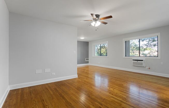 2 beds, 1.5 baths, 819 sqft, $2,260, Unit 305