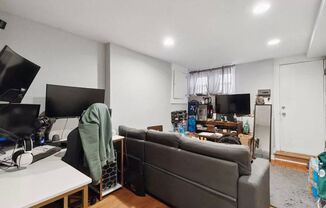 1 bed, 1 bath, $1,400, Unit Unit B