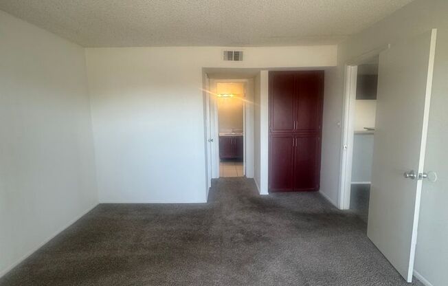 2 beds, 2 baths, $1,295