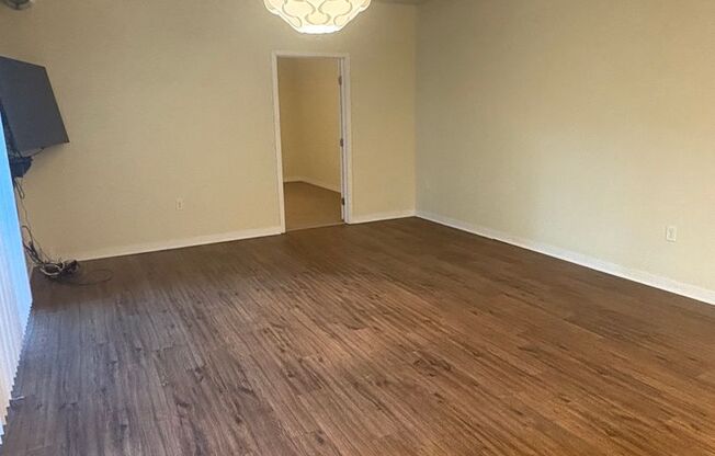 4 beds, 2 baths, 1,246 sqft, $3,300, Unit 306