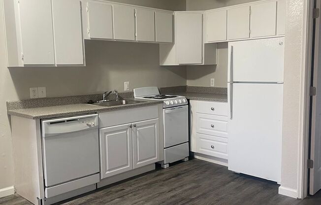 Studio, 1 bath, 520 sqft, $950, Unit 149