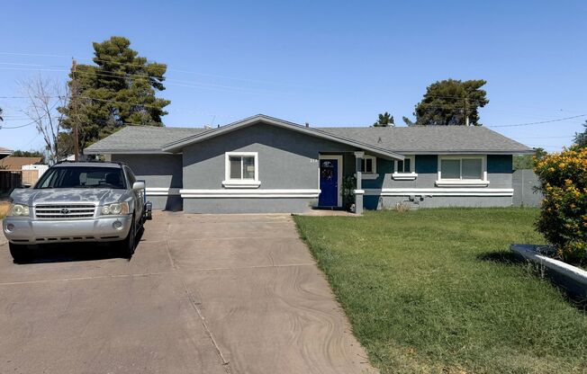232 W Gail Dr