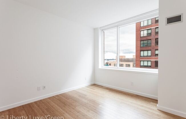 300 North End Avenue #8E