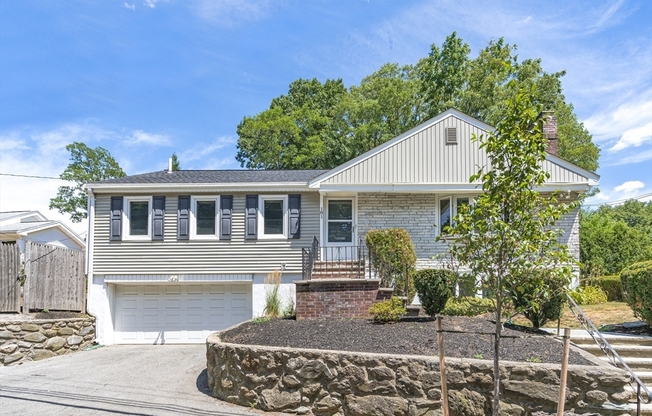 181 MOSS HL RD