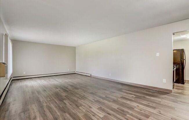 2 beds, 1 bath, 800 sqft, $1,425, Unit 4622-1