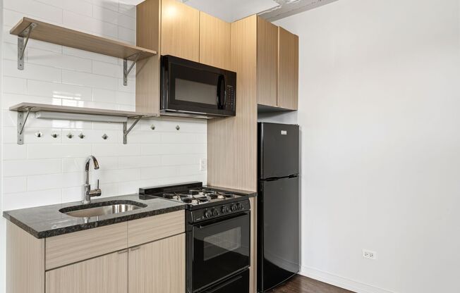 Studio, 1 bath, 212 sqft, $1,495, Unit 802