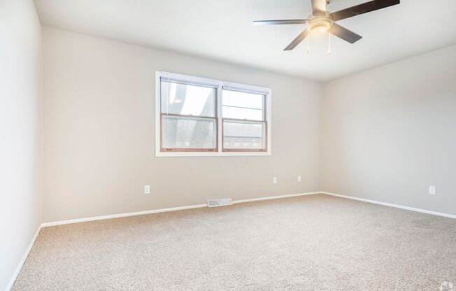 2 beds, 1 bath, 1,100 sqft, $1,995, Unit 3111-4