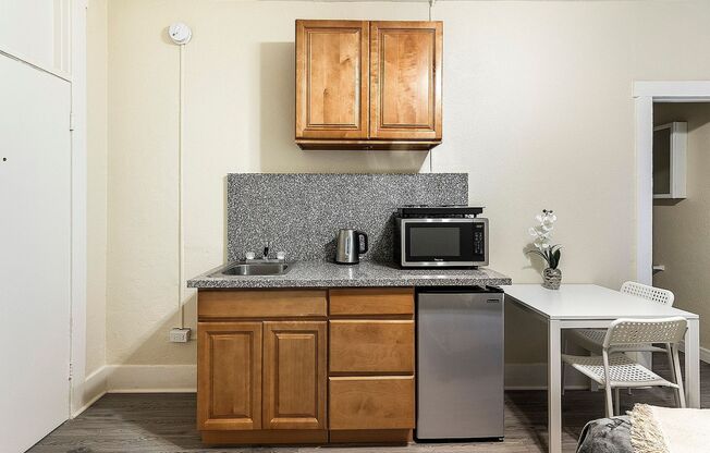 Studio, 1 bath, 165 sqft, $1,278.75, Unit # 07