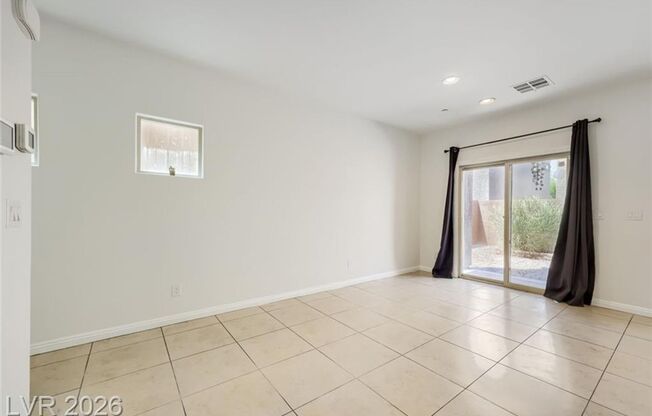Warm Springs Ranch Home with Loft & Large Primary Closet