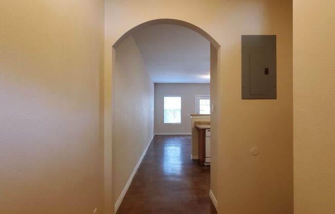 Newly Renovated Town-home