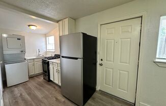 1 bed, 1 bath, 400 sqft, $650