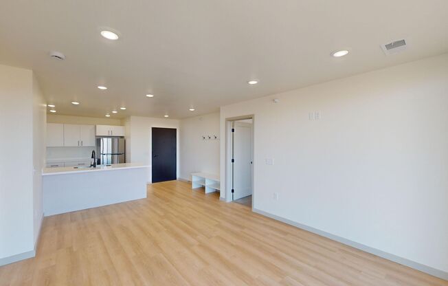 3 beds, 2 baths, 1,111 sqft, $1,465, Unit 2404-304