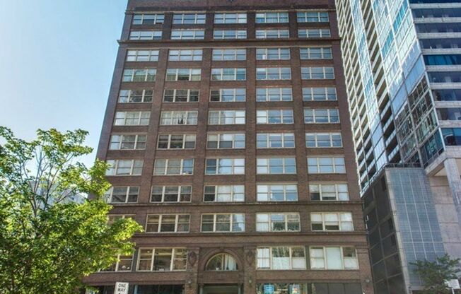 Completely Updated 2 Bed, 2 Bath Printers Row Loft