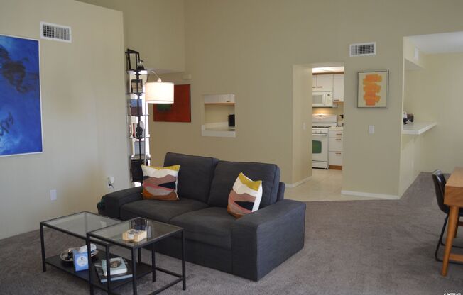 2 beds, 2 baths, $2,250, Unit # #E 39