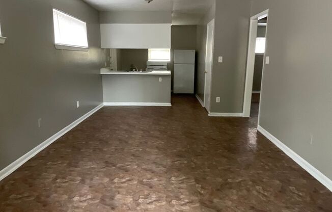 2 beds, 1 bath, 780 sqft, $1,190, Unit 311R
