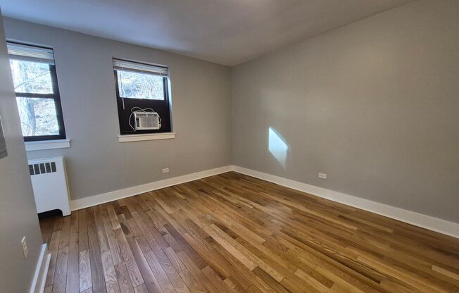 2 beds, 1 bath, 750 sqft, $2,199, Unit 5641 Hobart St. #B4